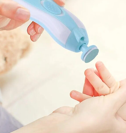 Vista 4 de Corta uñas eléctrico para bebe 6 en 1